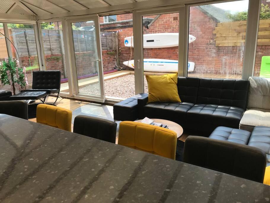 The Beach House South - Blackpool - Entire Holiday Home Экстерьер фото