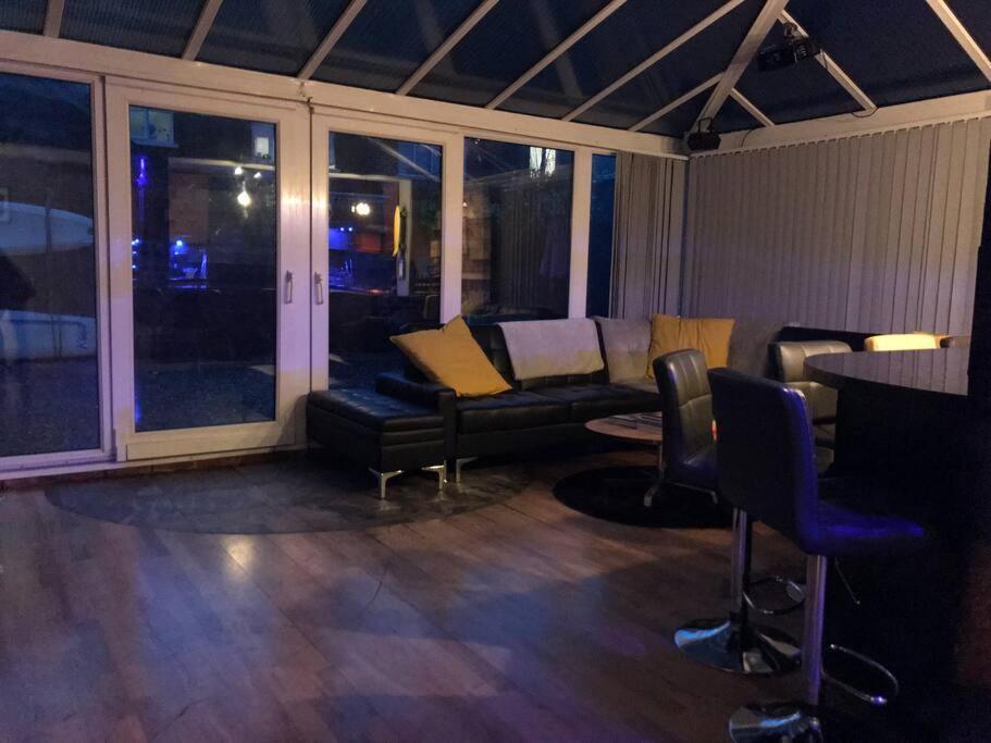 The Beach House South - Blackpool - Entire Holiday Home Экстерьер фото